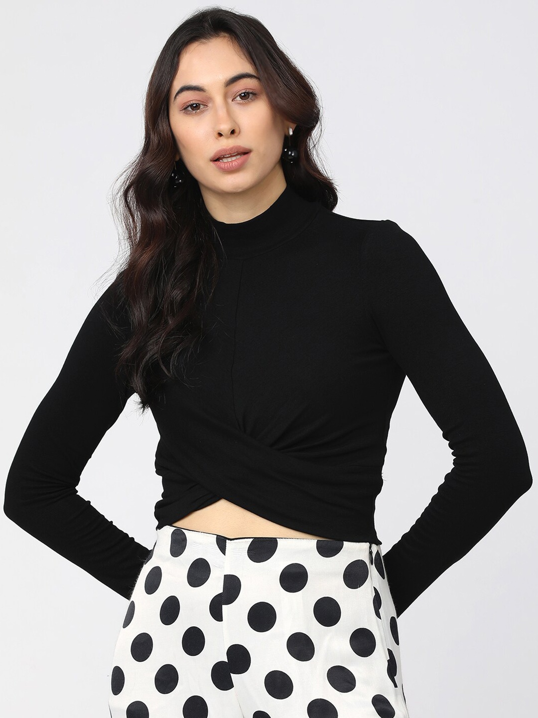 

Tokyo Talkies Black Fitted Crop Top