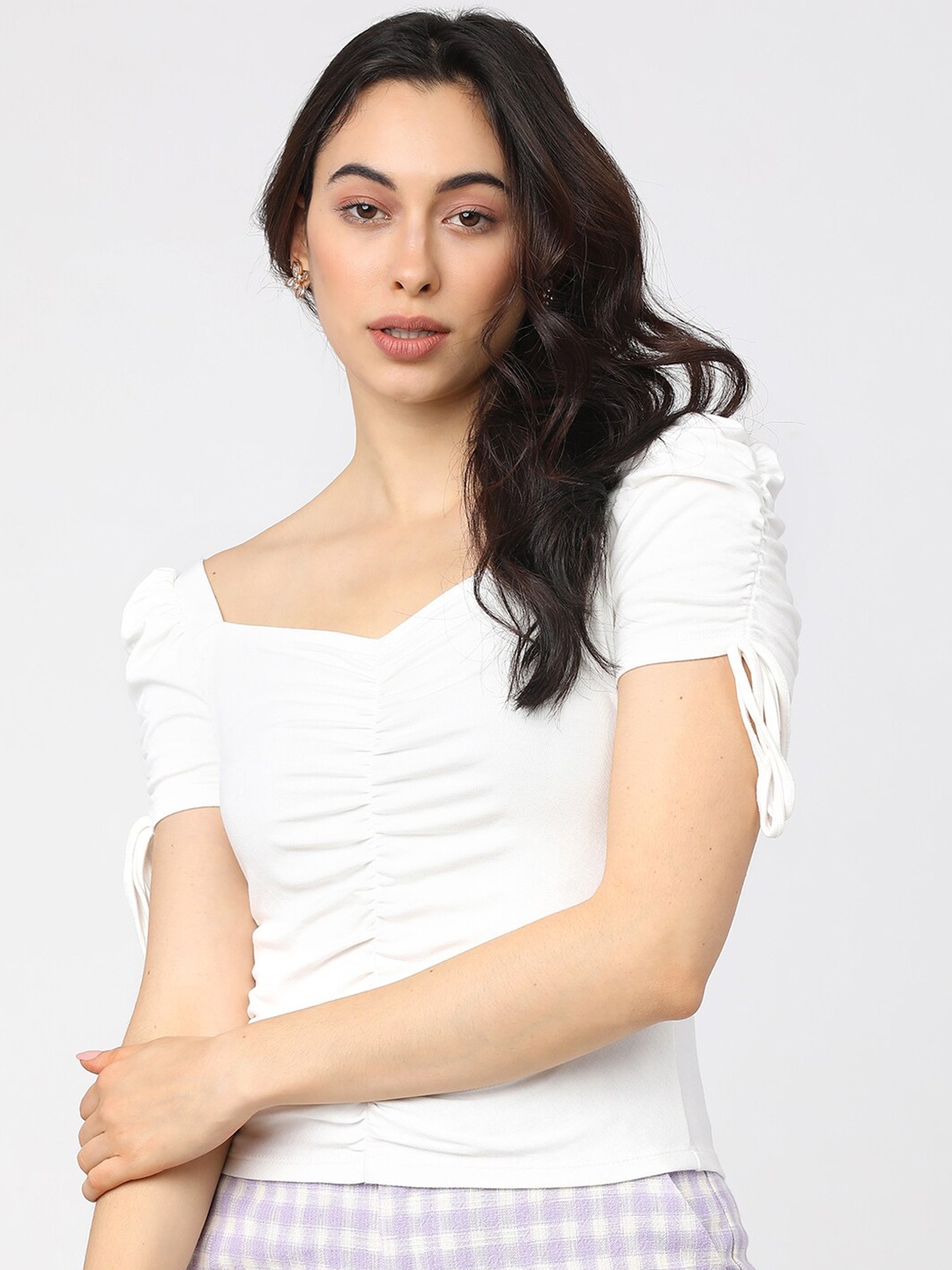 

Tokyo Talkies White Sweetheart Neck Fitted Top