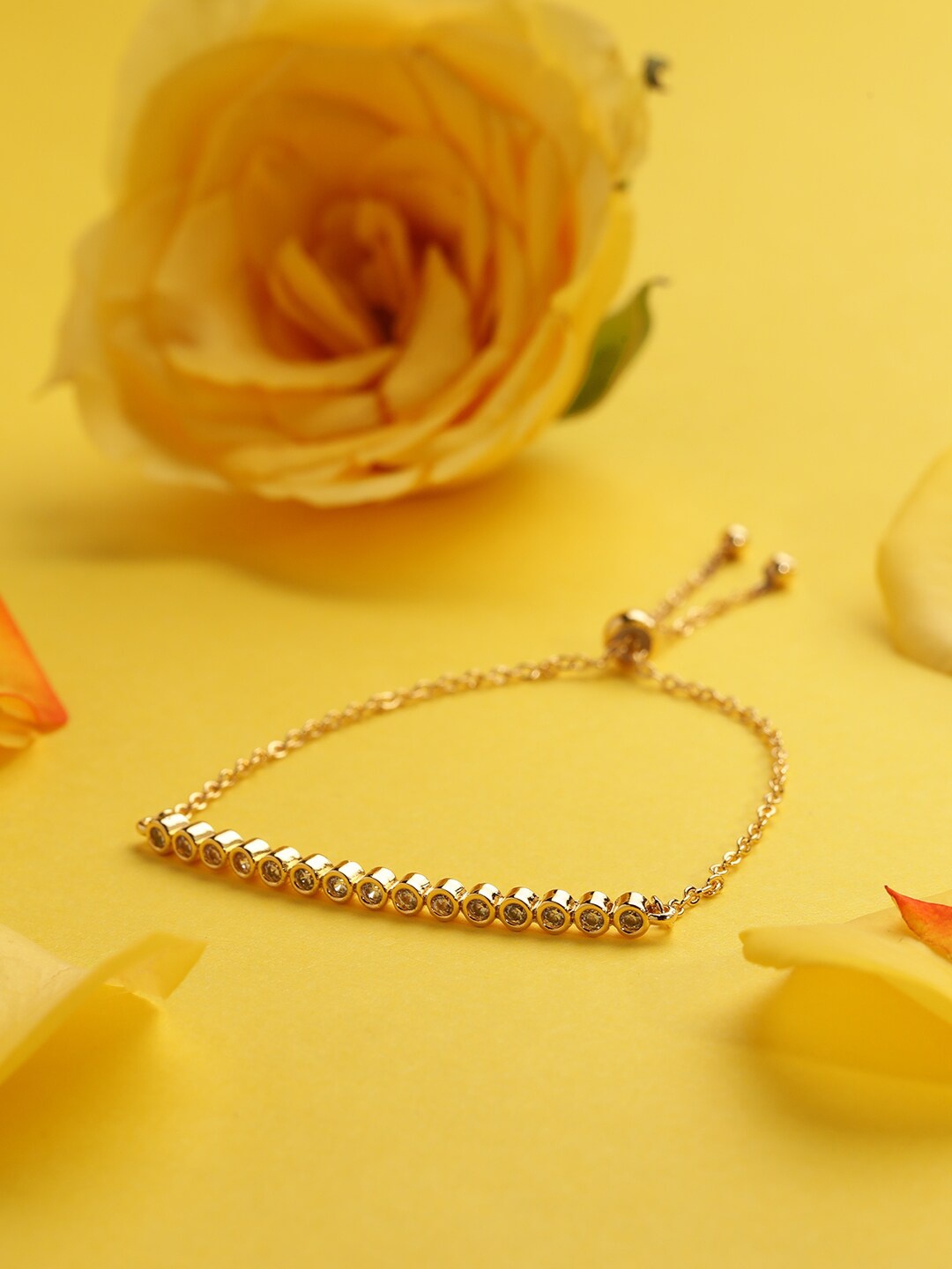 

MINUTIAE Women Gold-Toned & White Brass Crystals Handcrafted Gold-Plated Link Bracelet
