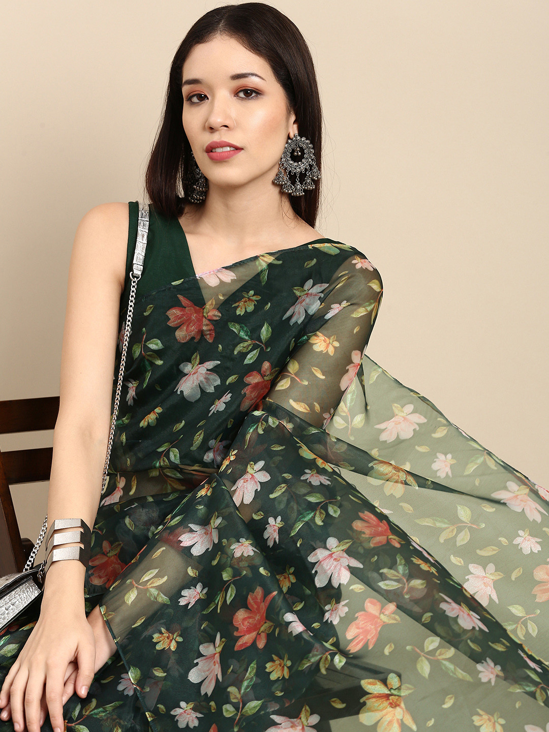 

Sangria Women Floral Printed Saree with Blouse Piece, Green
