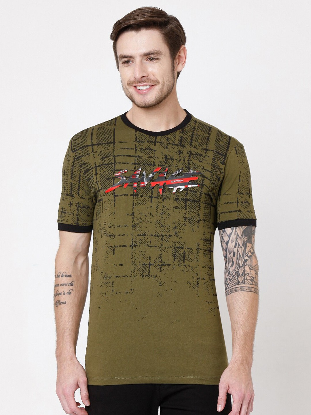 

Rex Straut Jeans Men Olive Green Typography Printed Applique Slim Fit T-shirt