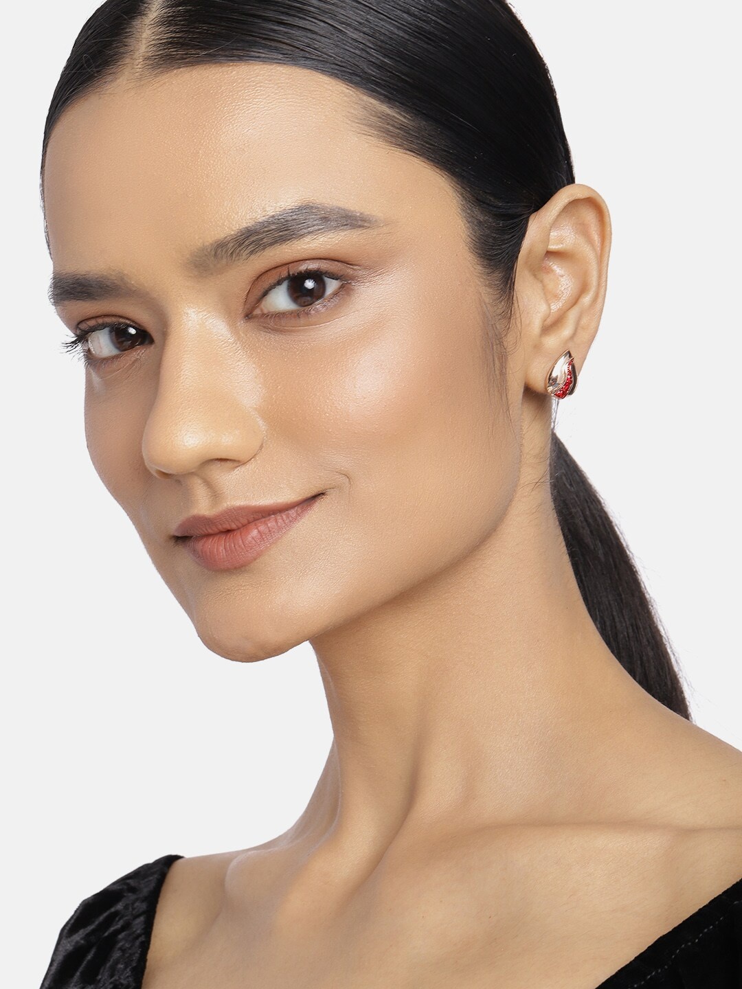 

Estele Women Gold-Toned & Red Leaf Shaped Studs Earrings