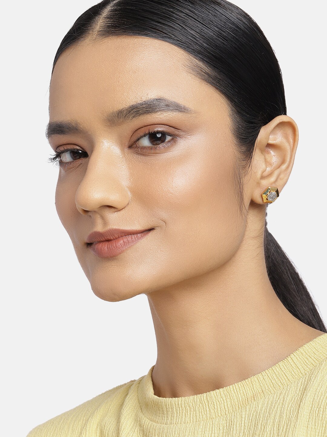 

Estele Gold-Toned & White Contemporary Studs Earrings