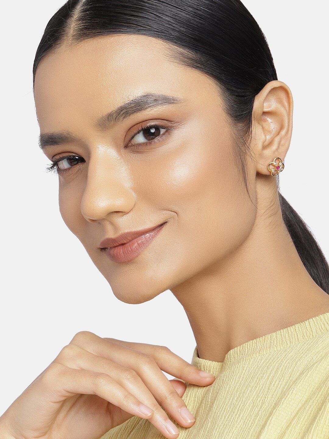 

Estele Gold-Toned & White Contemporary Studs Earrings