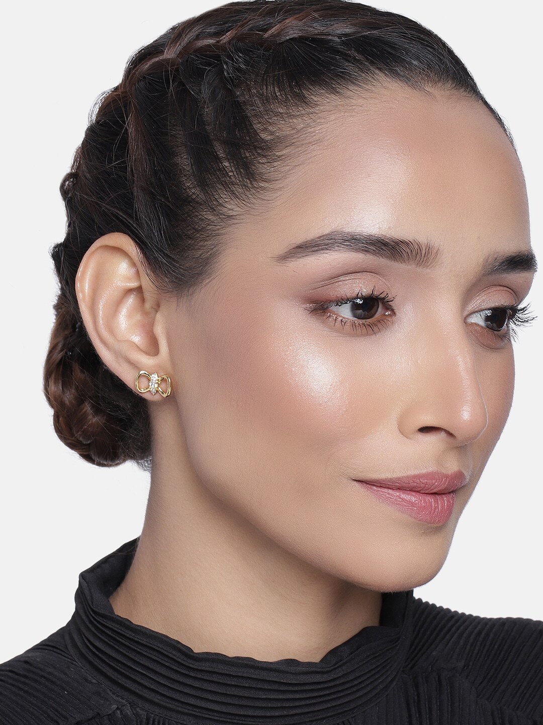 

Estele Women Gold-Toned & White Contemporary Studs