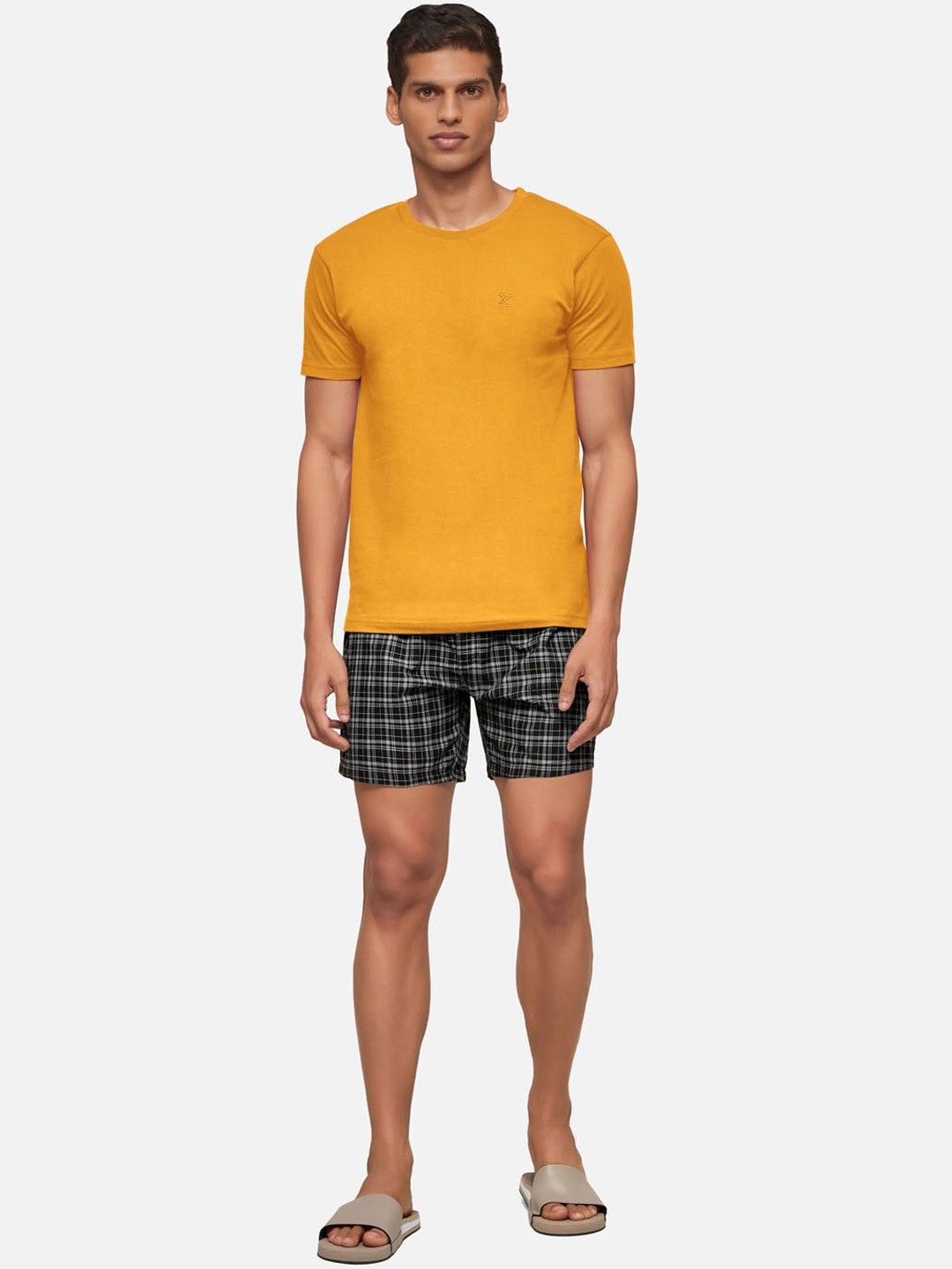 

XYXX Men Yellow & Black Night suit