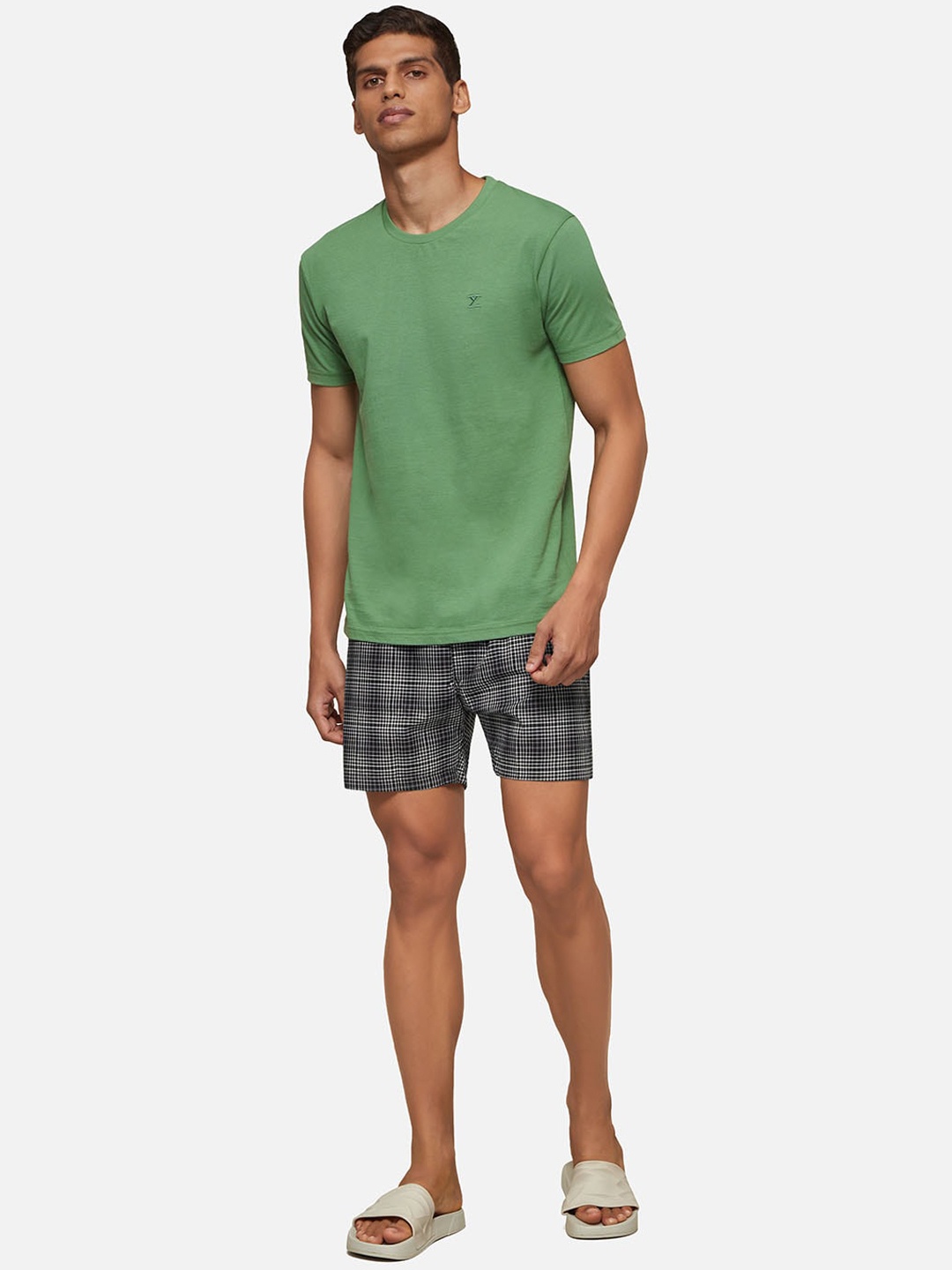

XYXX Men Green & Black Pure Cotton Nigh Suits