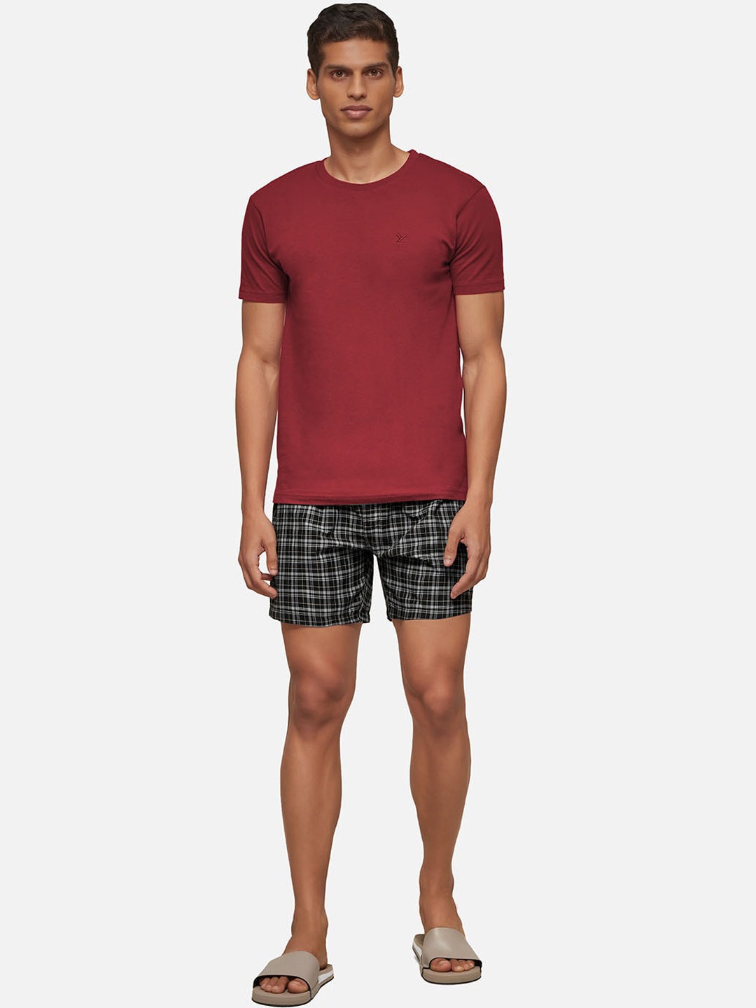

XYXX Men Maroon & Black Pure Cotton Boxer & Tshirt Lounge Set