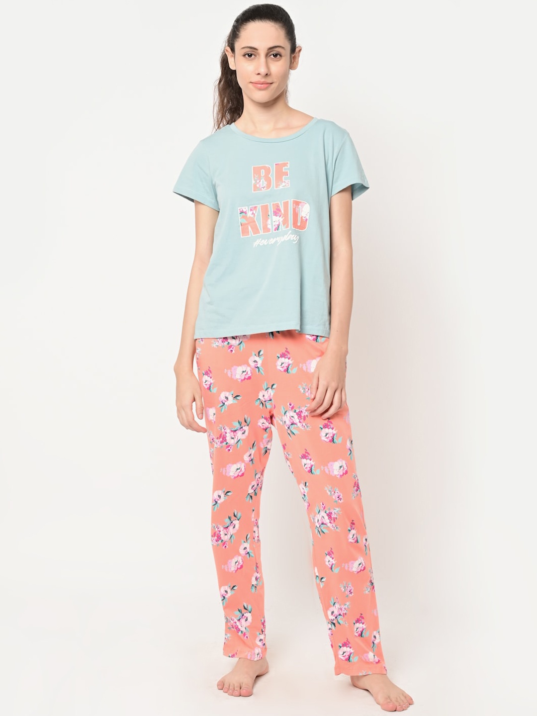 

MAYSIXTY Women Orange & Blue Printed Night suit