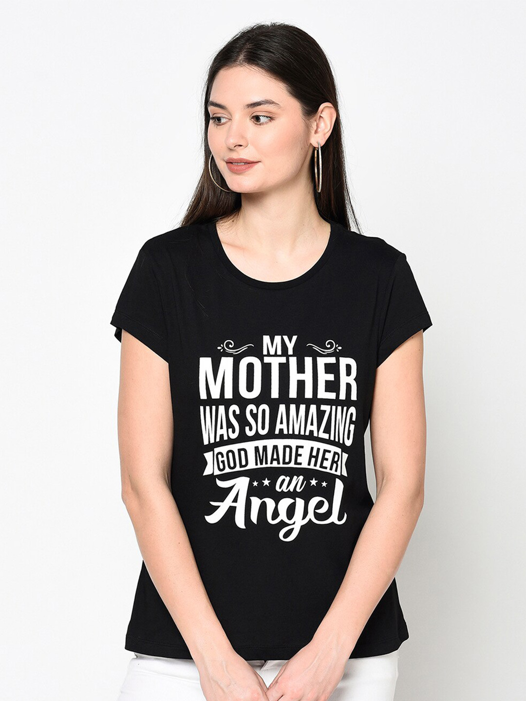 

DAiSY Women Black & White Typography Printed T-shirt