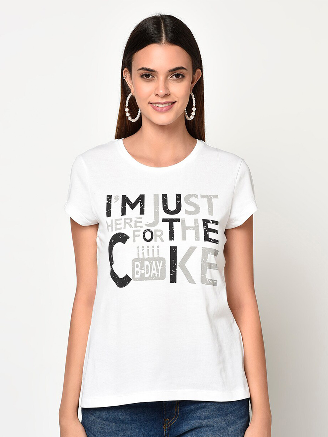 

DAiSY Women White Printed Applique T-shirt