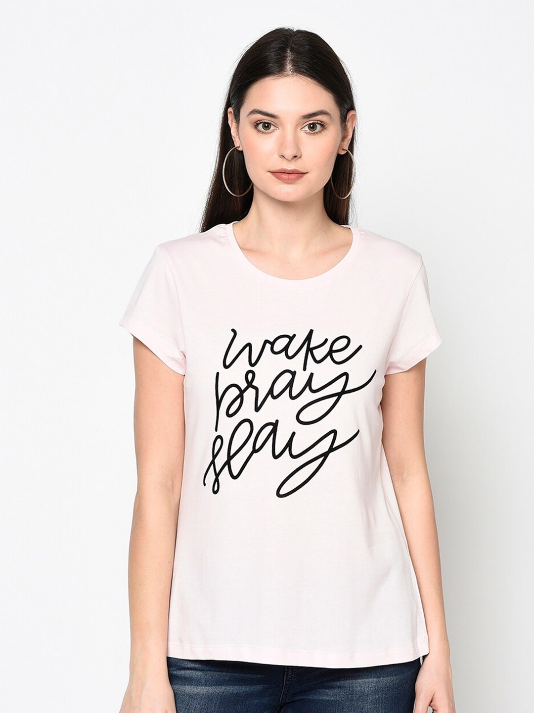 

DAiSY Women Pink & Black Typography Printed T-shirt