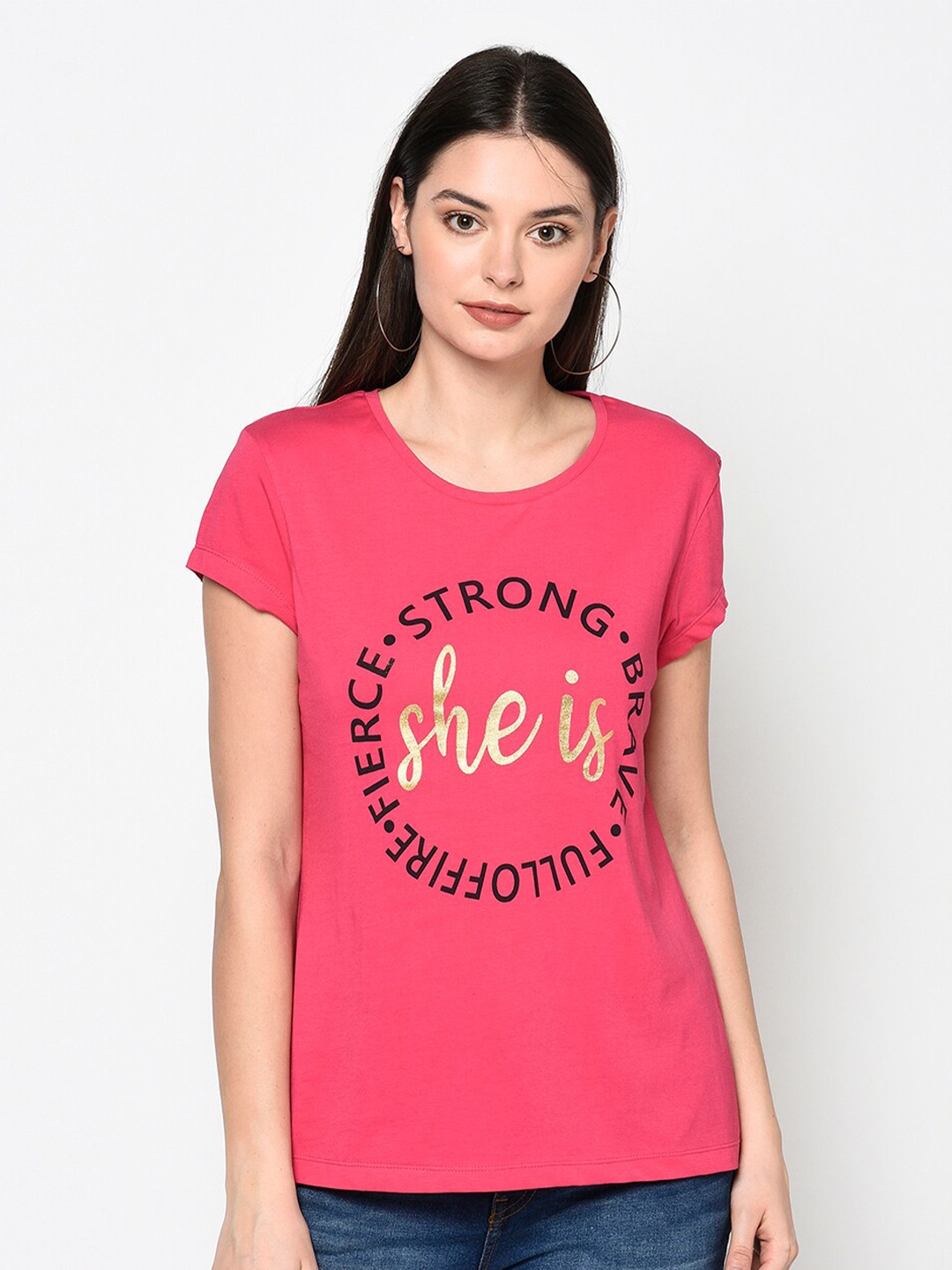

DAiSY Women Pink & Black Typography Printed T-shirt
