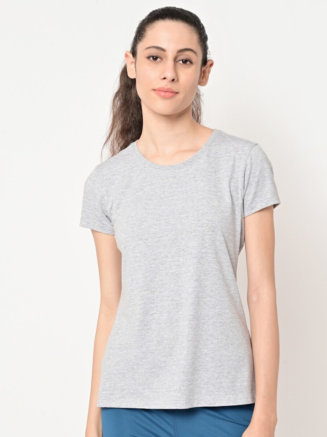 

MAYSIXTY Women Grey Cotton T-shirt