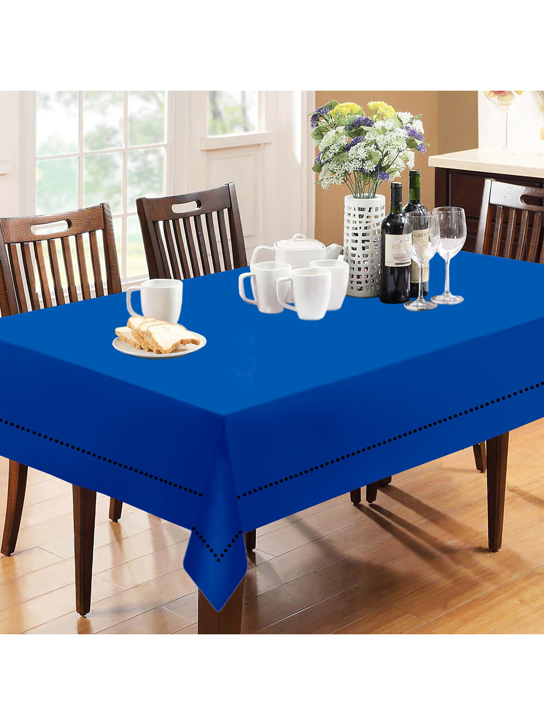 

Lushomes 8 Seater Blue Table Cover