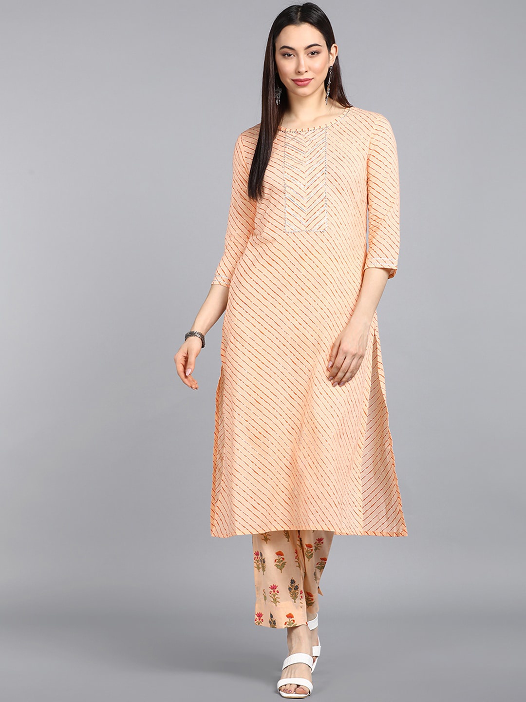 

AHIKA Women Peach-Coloured Striped Regular Pure Cotton Kurta With Trousers