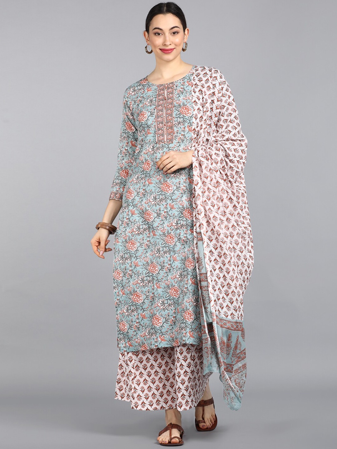 

AHIKA Women Green Floral Printed Regular Pure Cotton Kurta with Palazzos & With Dupatta