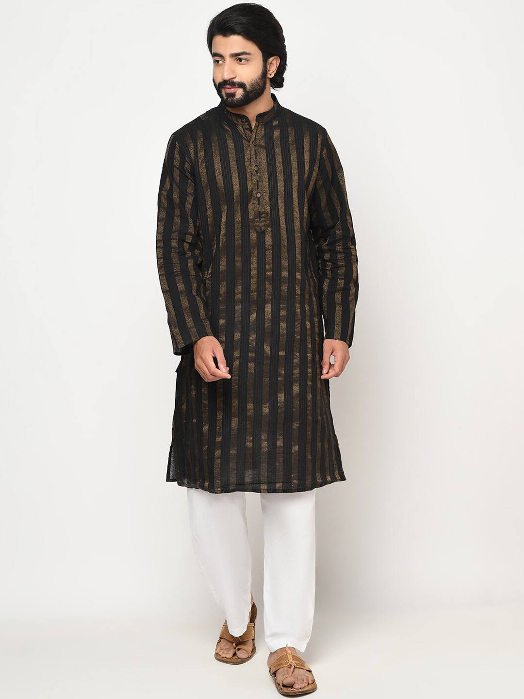 

Fabindia Men Black Striped Kurta