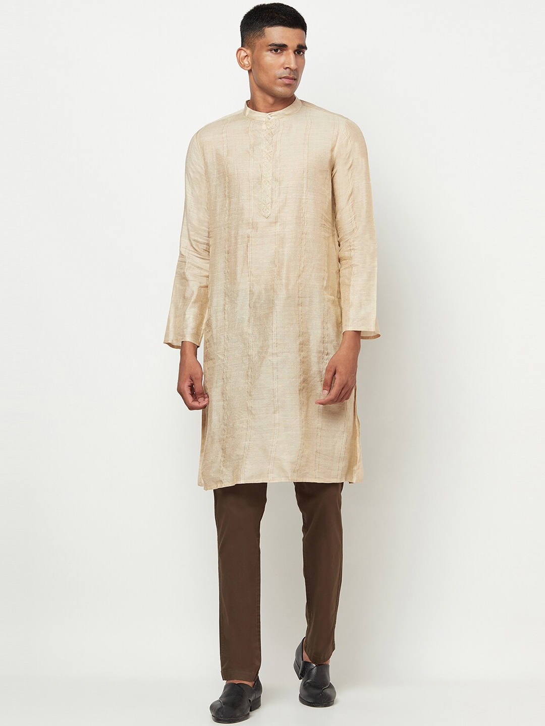 

Fabindia Men Beige Silk Cold-Shoulder Sleeves Kurta