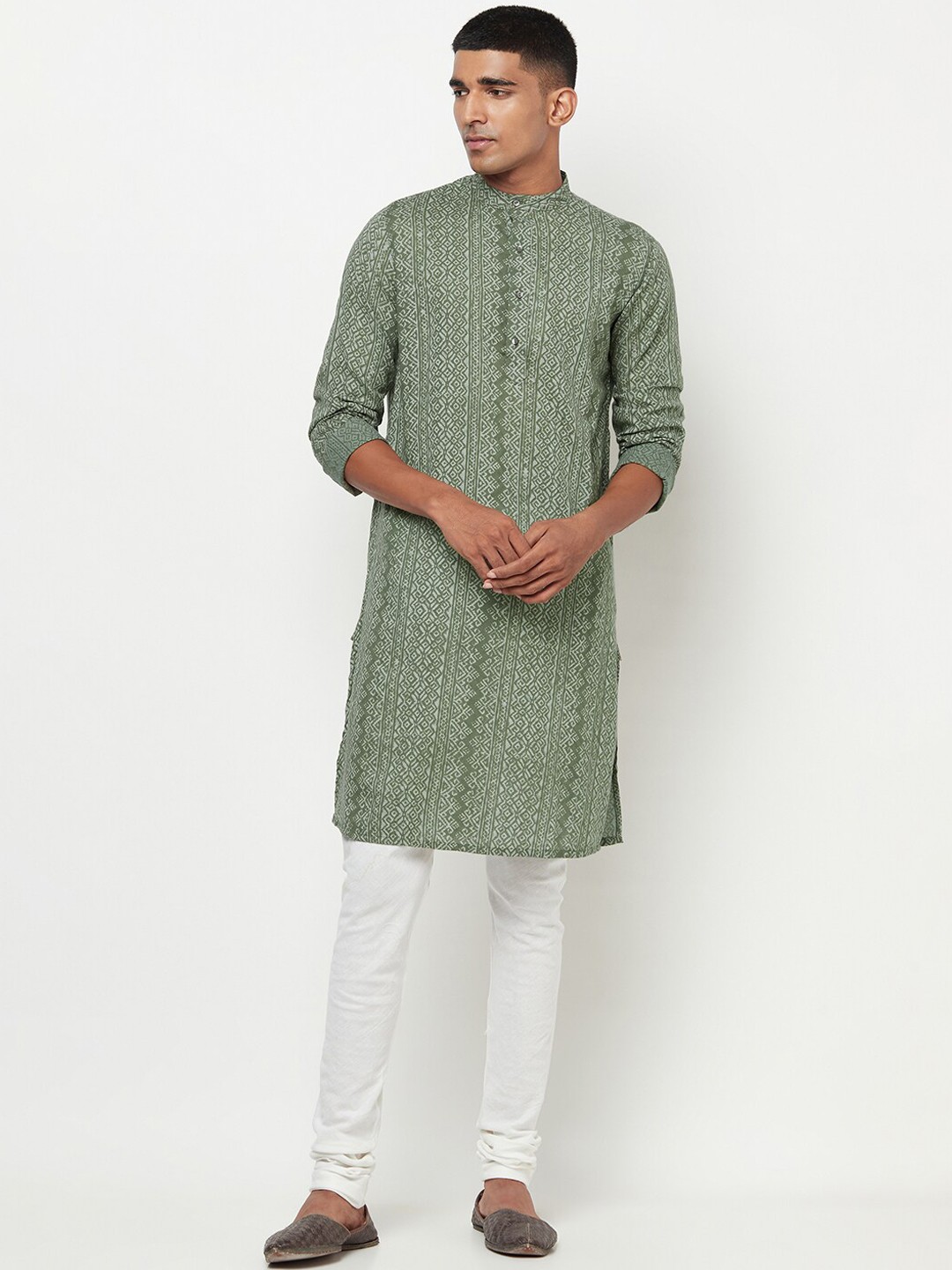 

Fabindia Men Green Cotton Yoke Design Anarkali Kurta