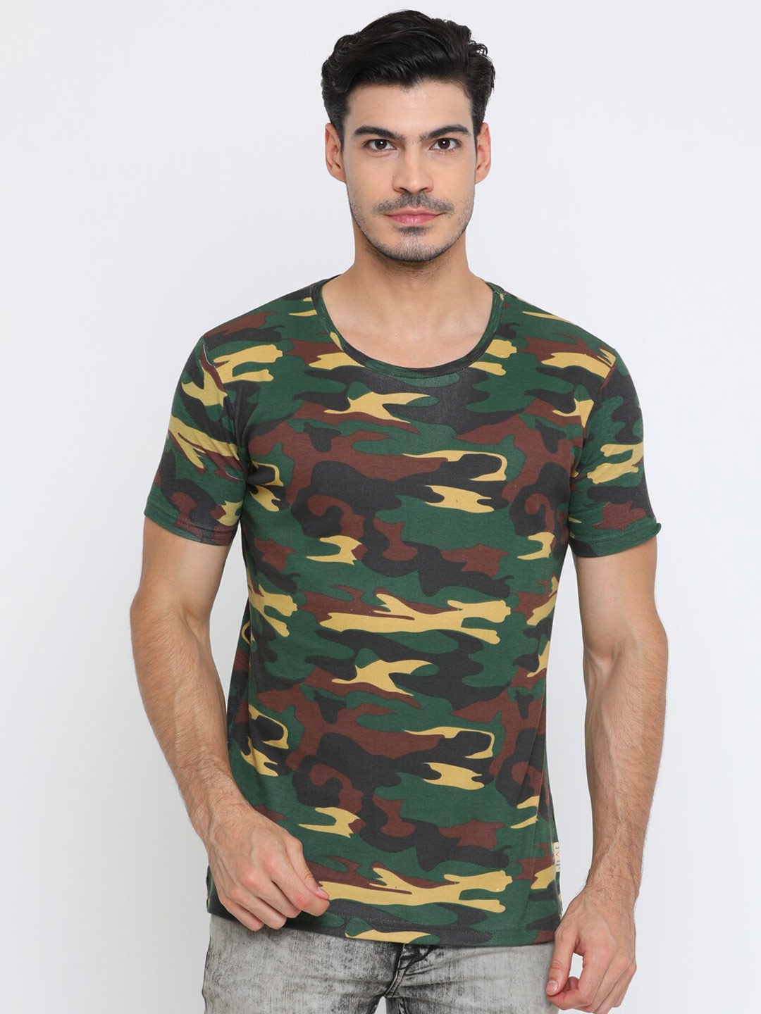 

Masculino Latino Men Green Camouflage Printed Raw Edge T-shirt