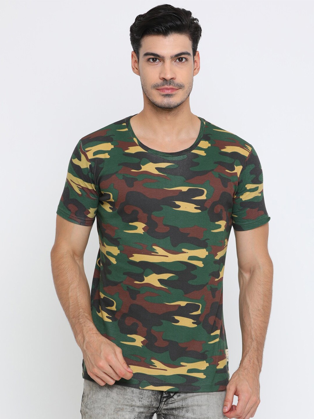 

Masculino Latino Men Green & Yellow Camouflage Printed T-shirt