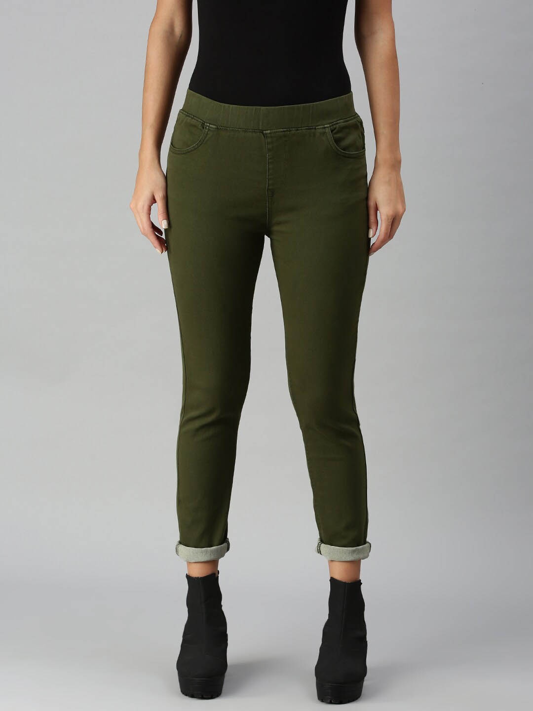 

De Moza Women Green Solid Skinny-Fit Jeggings