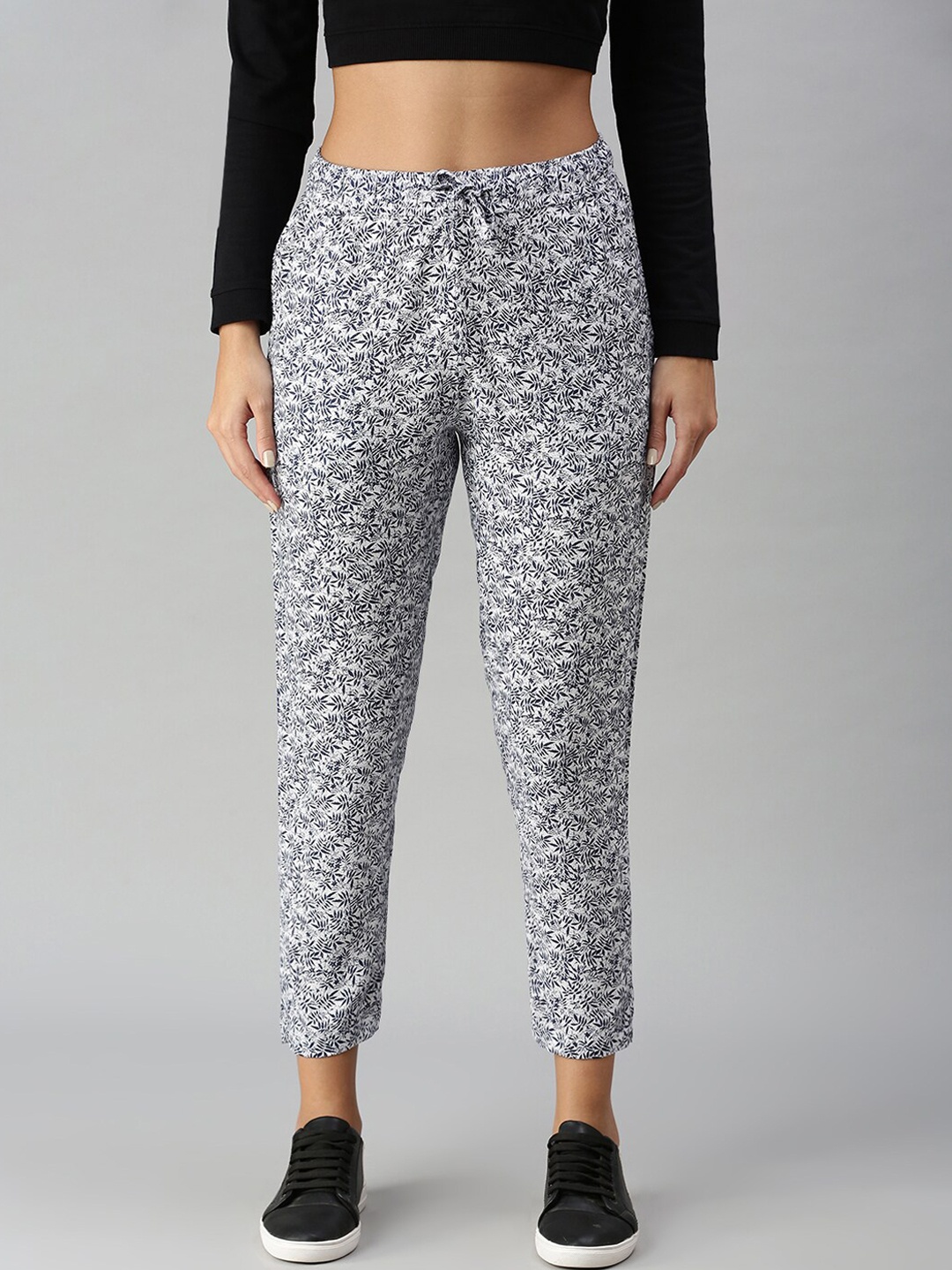 

De Moza Women Off White Floral Printed Trousers