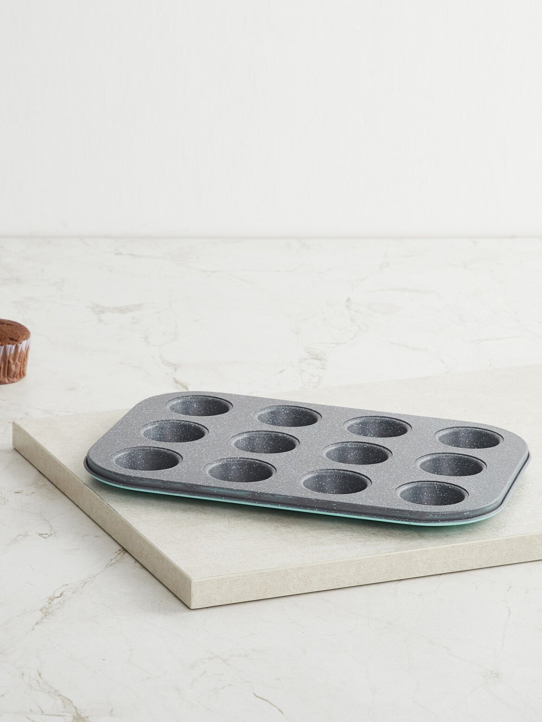 

Home Centre Assorted Carbon Steel Baking Mould