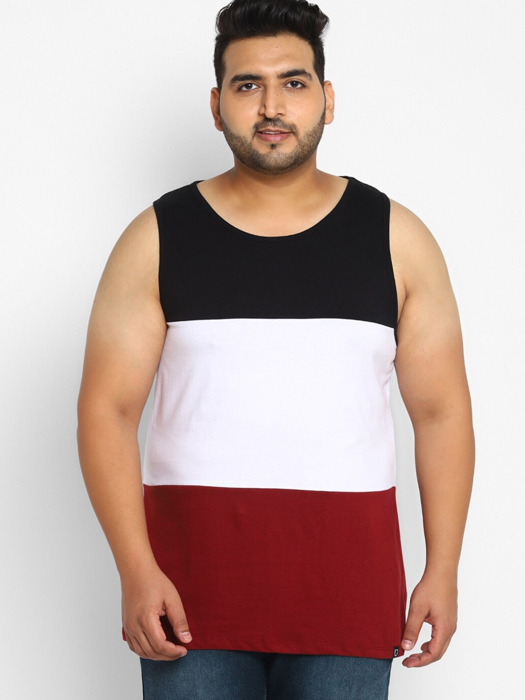 

Urbano Plus Men Black Colourblocked Pockets Training or Gym T-shirt