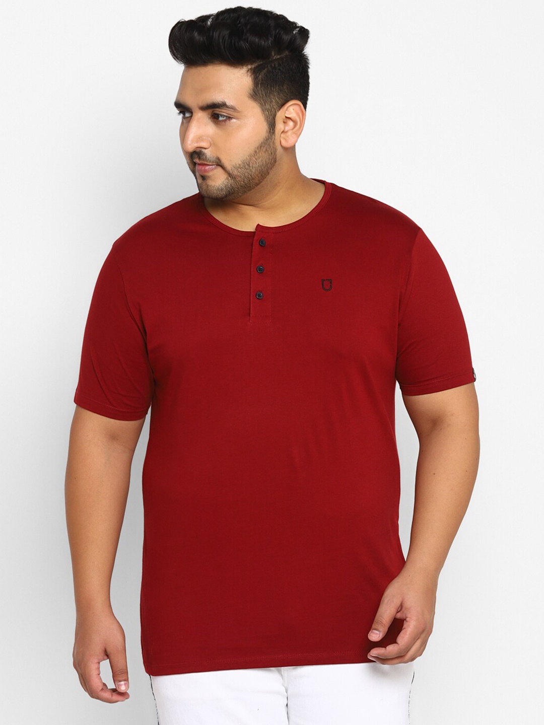 

Urbano Plus Men Maroon Henley Neck Training or Gym T-shirt