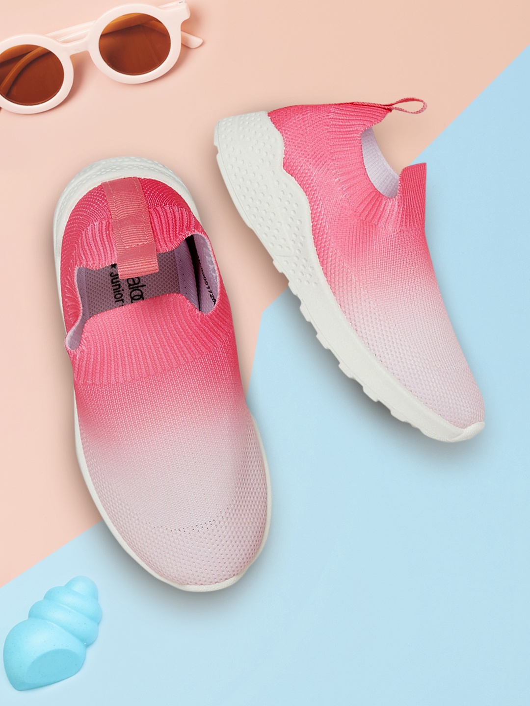 

Pantaloons Junior Girls Pink Textile Running Non-Marking Shoes