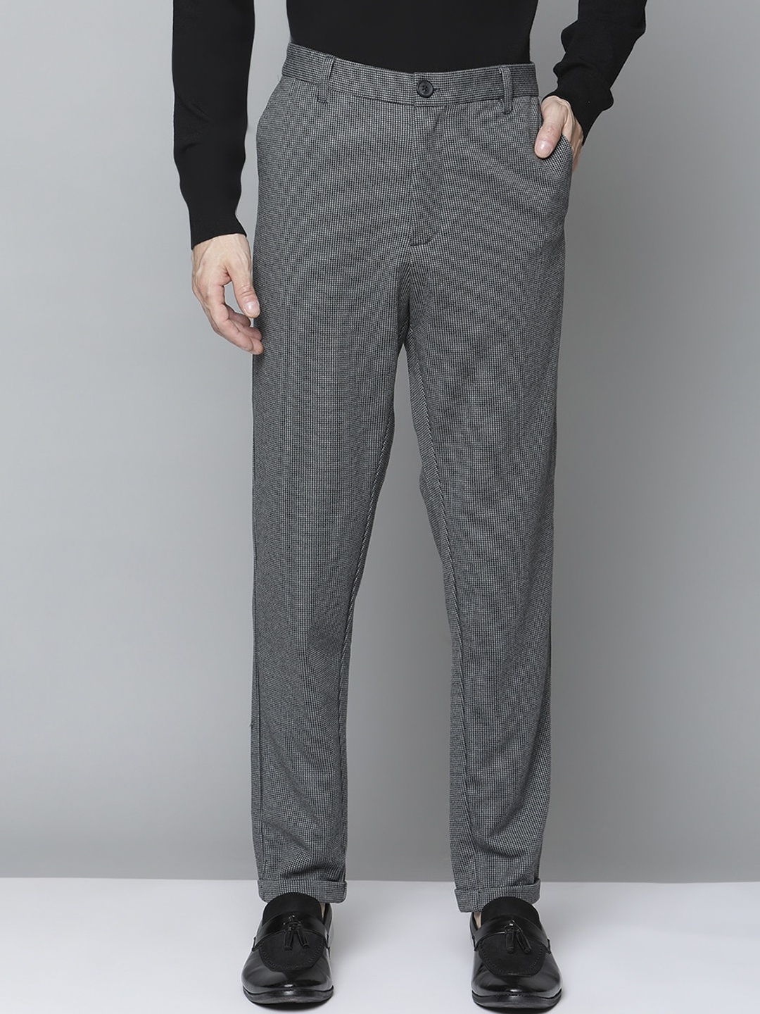 

LINDBERGH Men Grey Striped Slim Fit Trousers