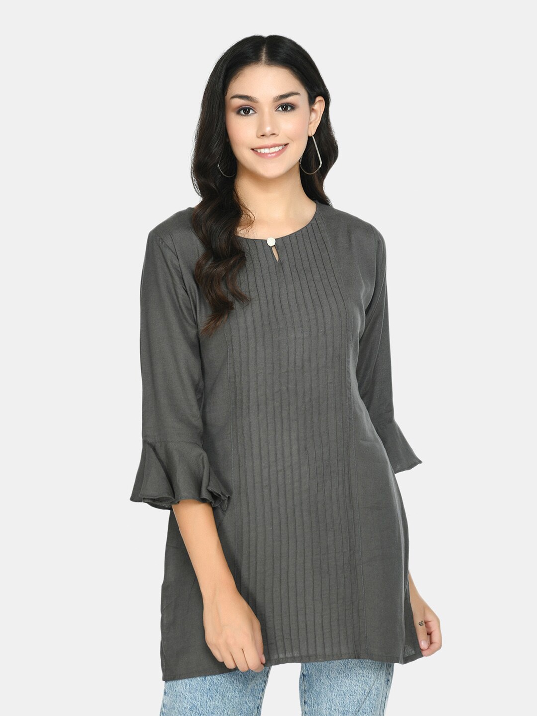 

DesiNoor com Grey Flared Sleeves Pin-Tuck Kurti