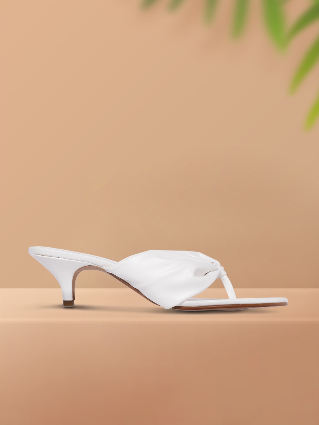 

Carlton London Women White Solid Kitten Heels
