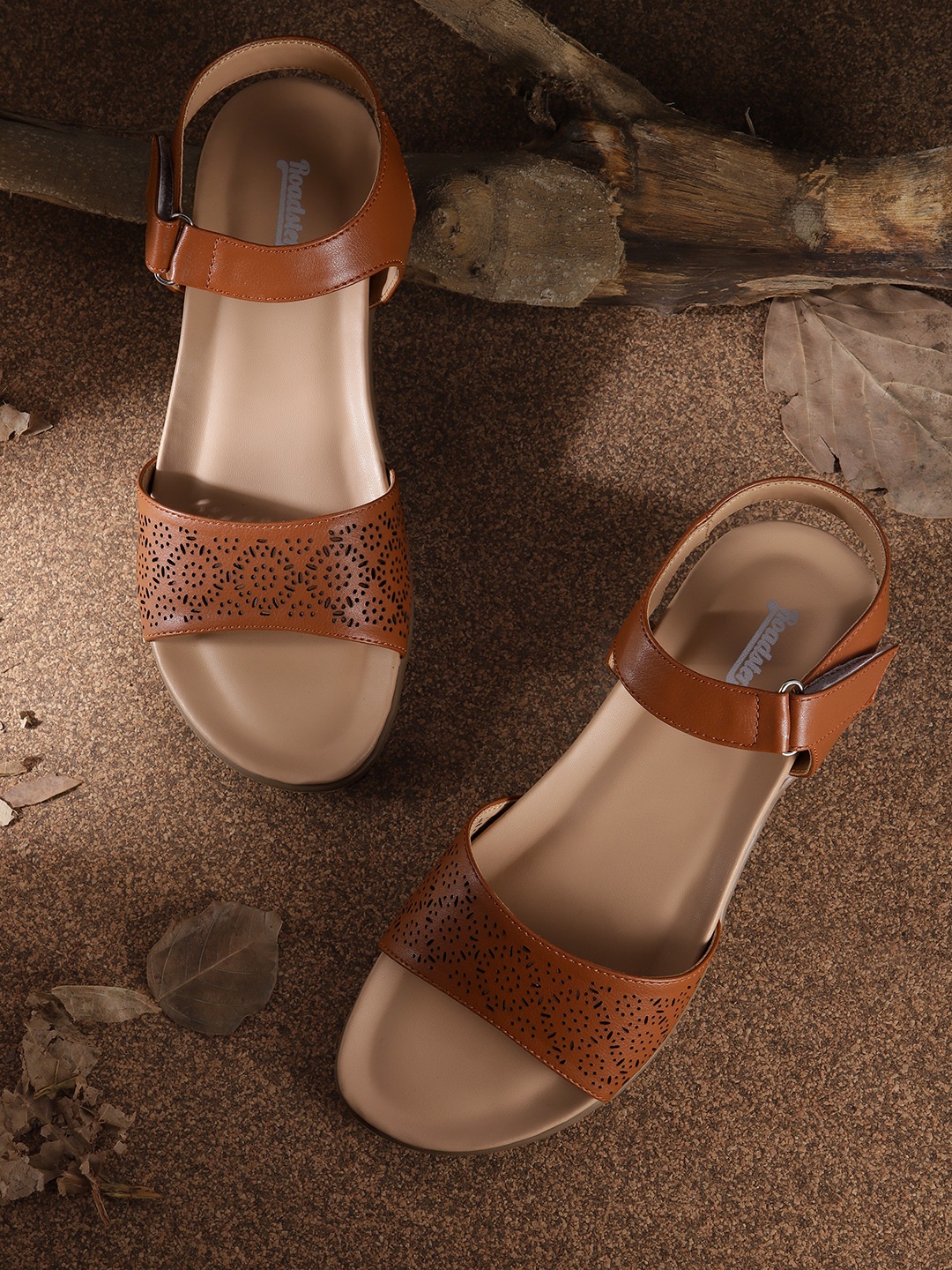 

Roadster Women Laser Cuts Open Toe Flats, Tan