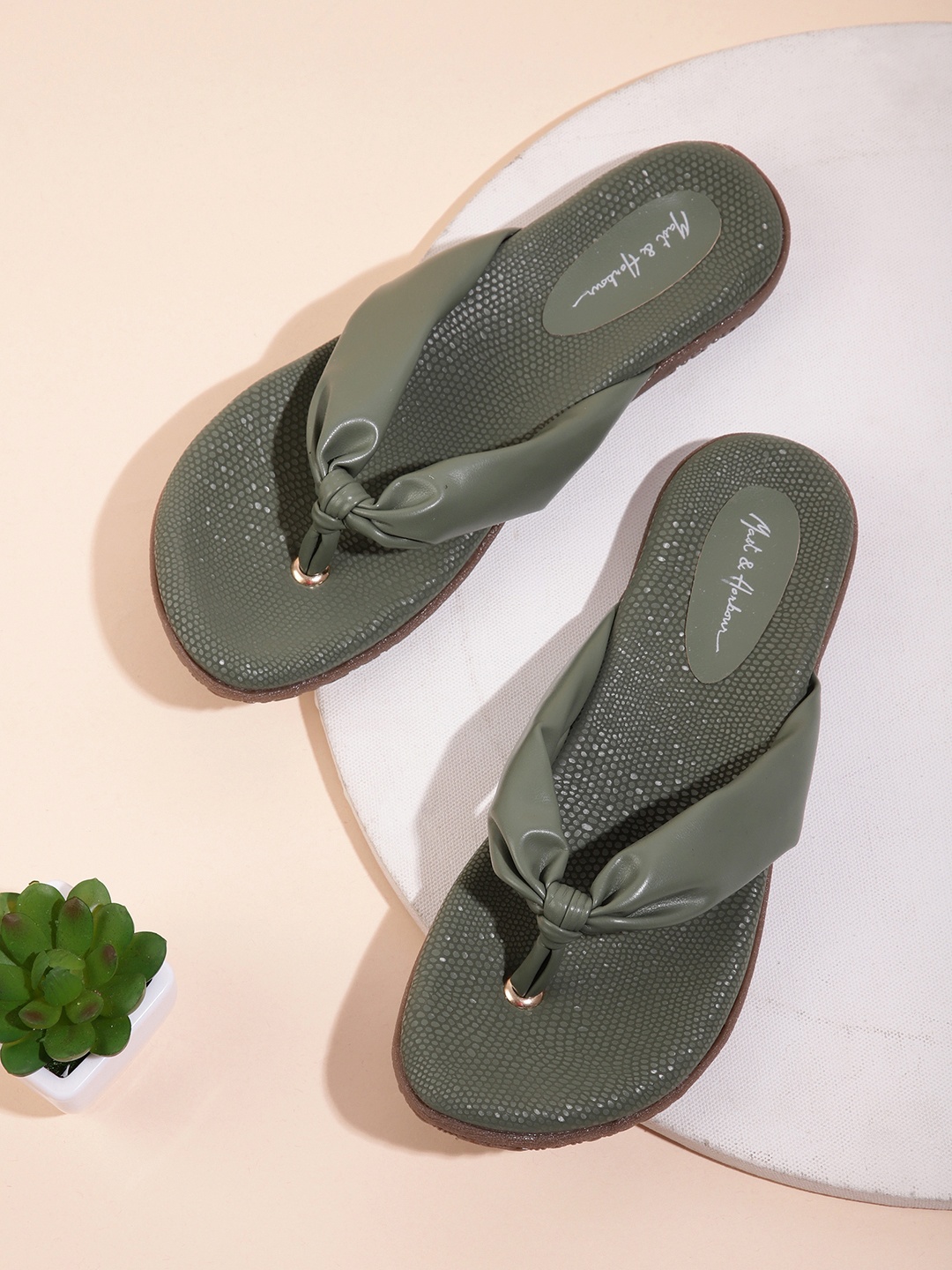 

Mast & Harbour Women Green Solid Open Toe Flats with Knot Detail