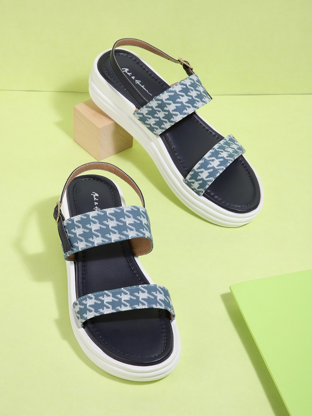 

Mast & Harbour Printed Wedges, Blue