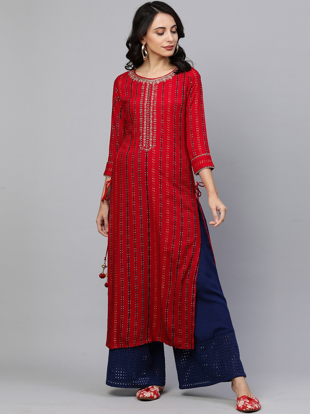 

FASHOR Women Red & Black Geometric Embroidered Kurta