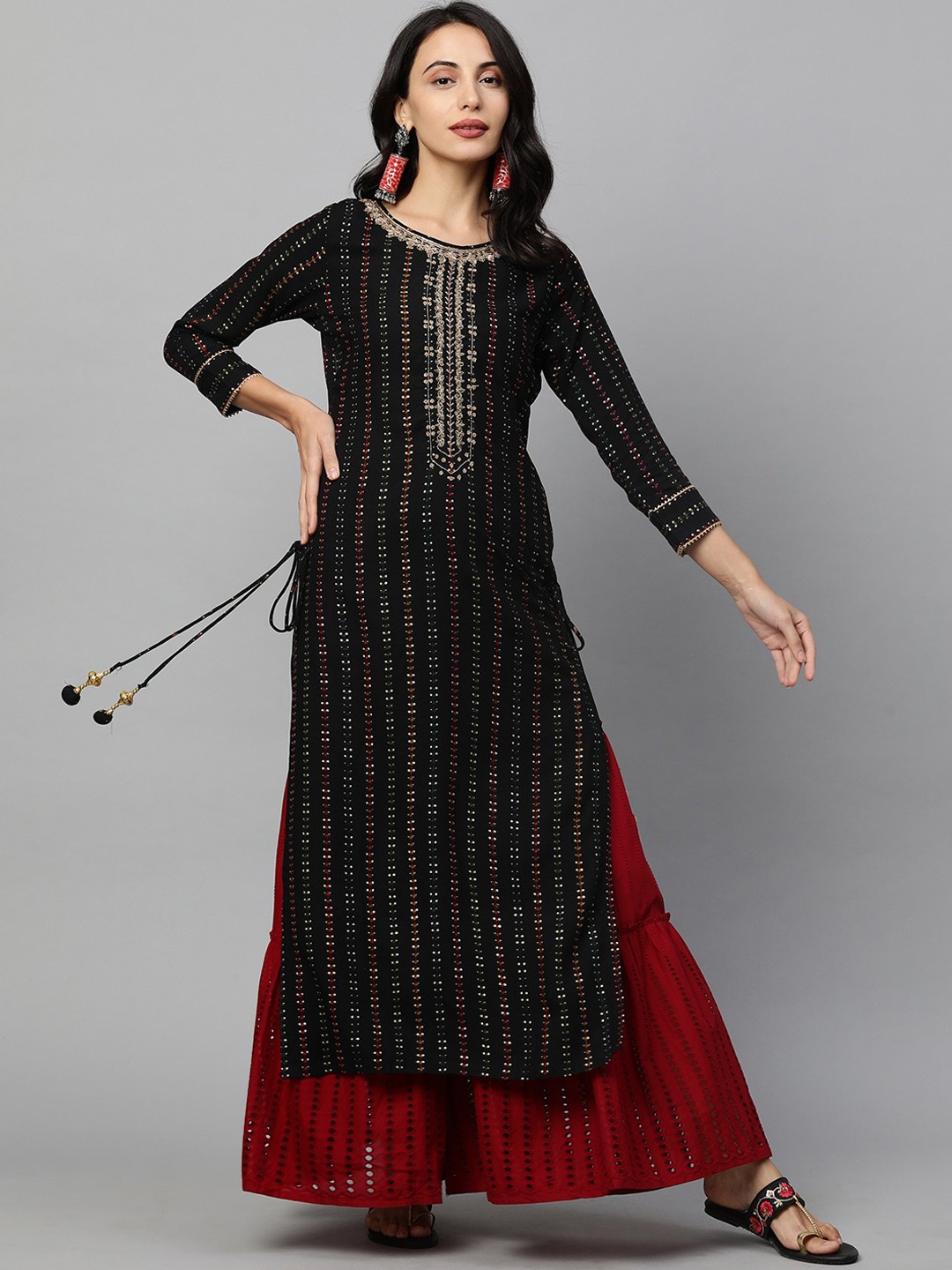 

FASHOR Women Black & Gold-Toned Ethnic Motifs Embroidered Kurta