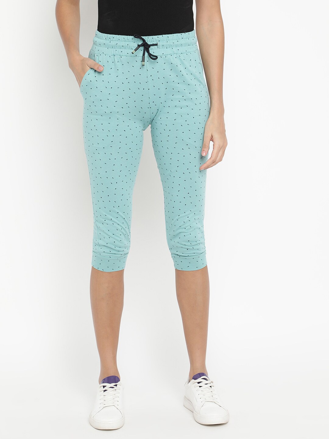 

V2 Value & Variety Women Blue Printed Cotton Capris