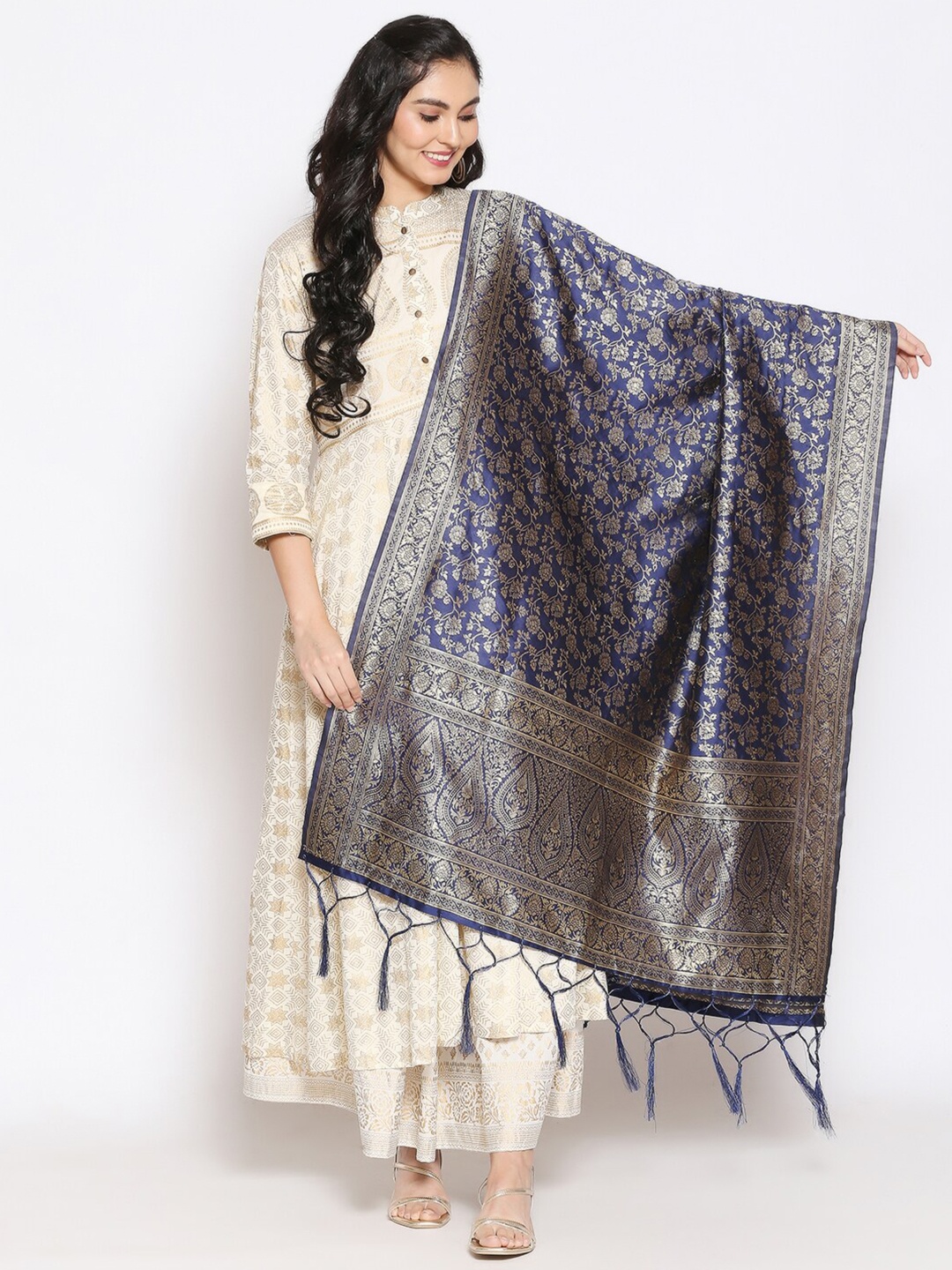 

Dupatta Bazaar Navy Blue & Gold-Toned Woven Design Dupatta
