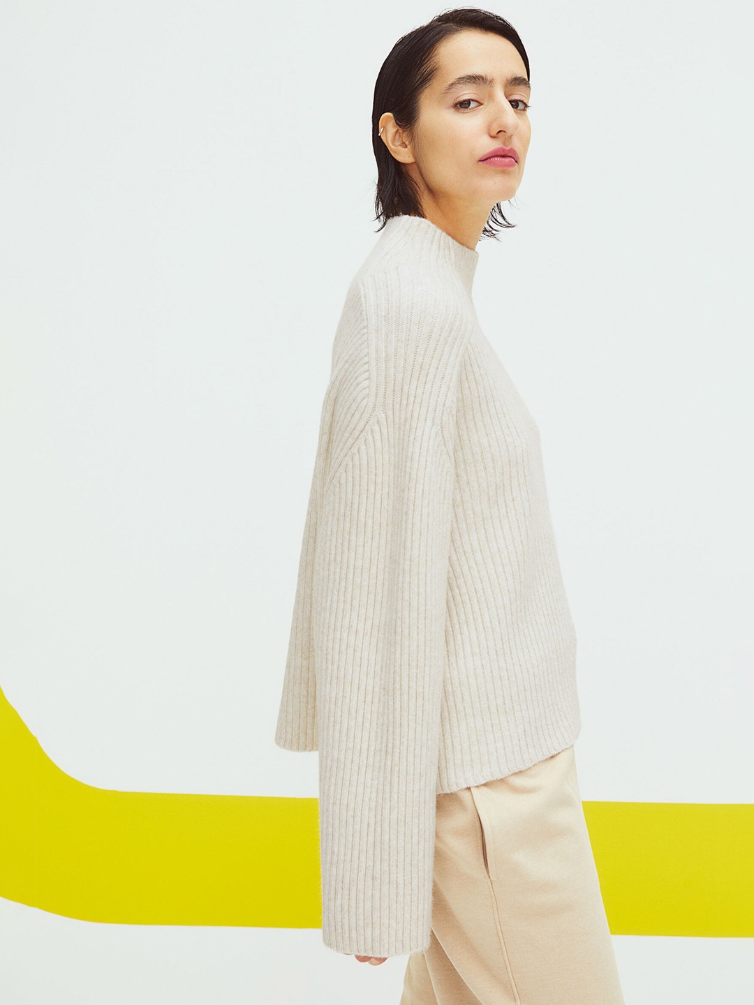 

H&M Women Beige Acrylic Rib-Knit Turtleneck Jumper
