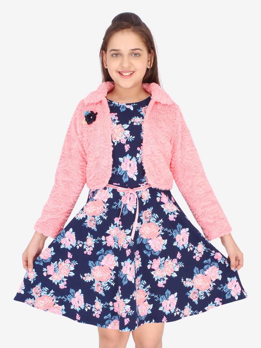 

CUTECUMBER Navy Blue Floral Dress