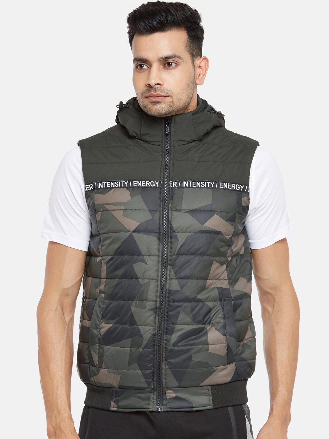 

Ajile by Pantaloons Men Olive Green Camouflage Printed Bomber Jacket