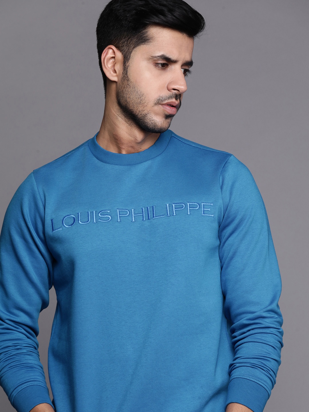 

Louis Philippe Men Blue Brand Logo Applique Sweatshirt