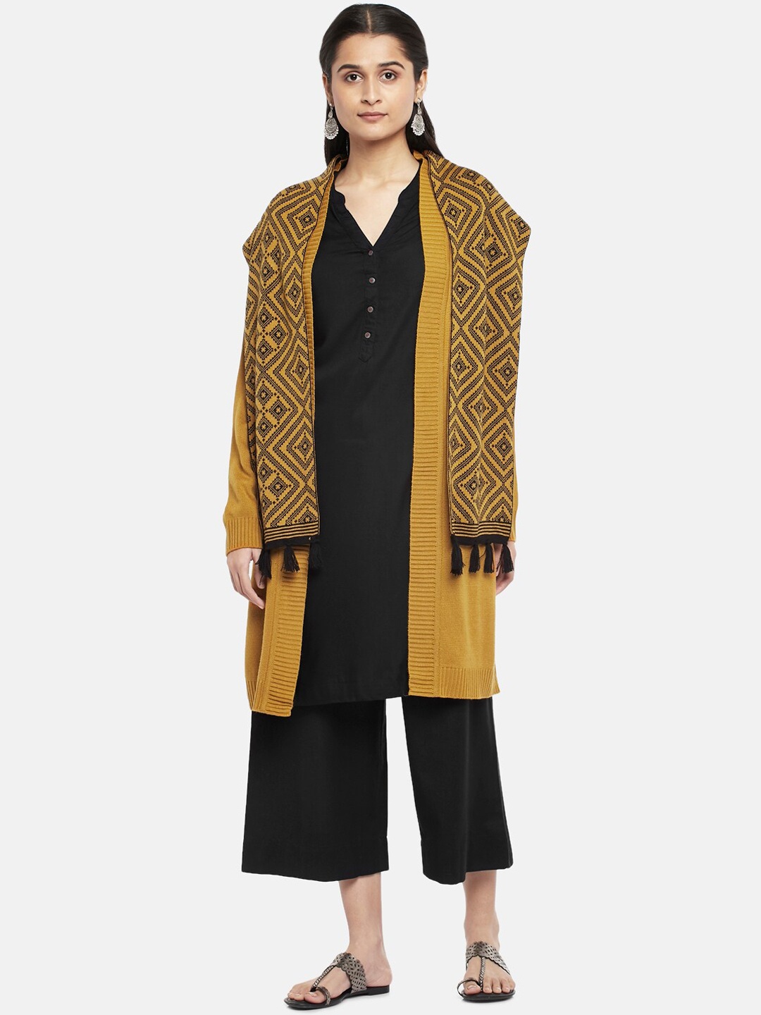 

RANGMANCH BY PANTALOONS Women Mustard Yellow Geometric Gotta Patti Kurta