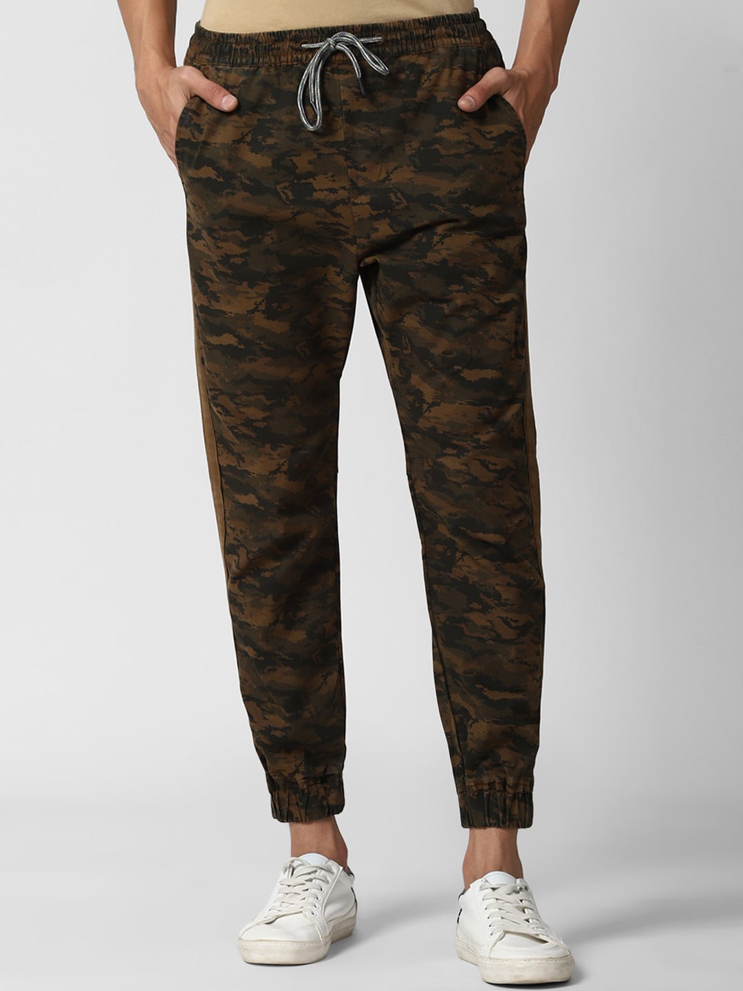 

Peter England Casuals Men Olive Green Camouflage Printed Slim Fit Joggers Trousers