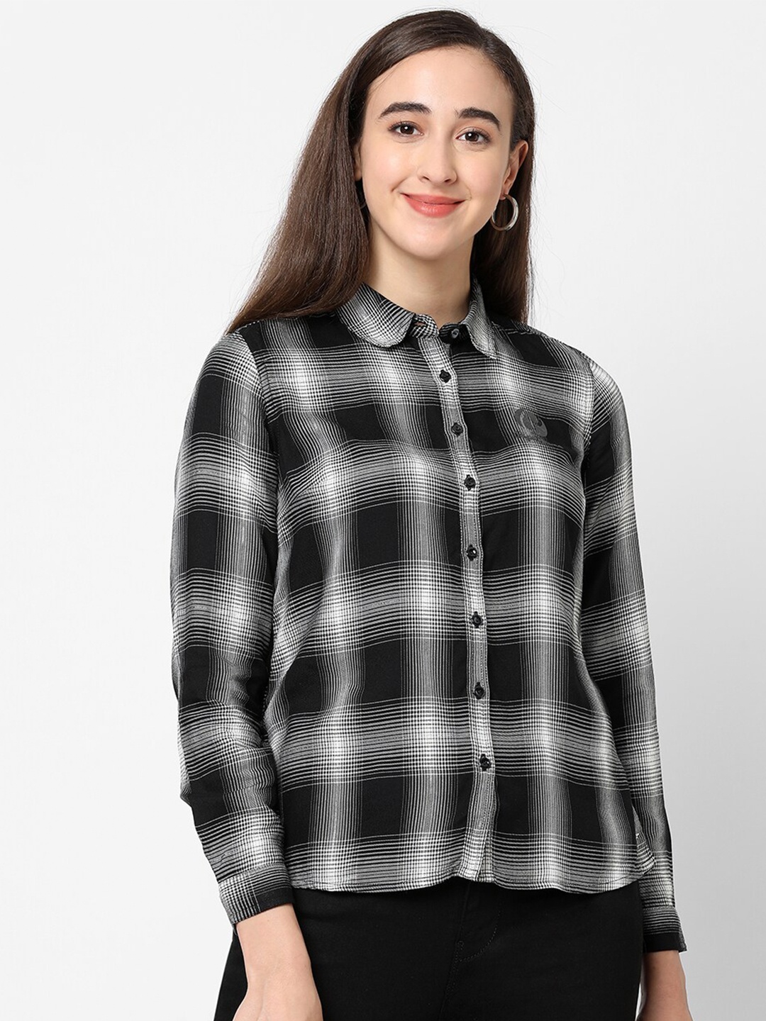 

Pepe Jeans Women White Classic Tartan Checks Opaque Checked Casual Shirt