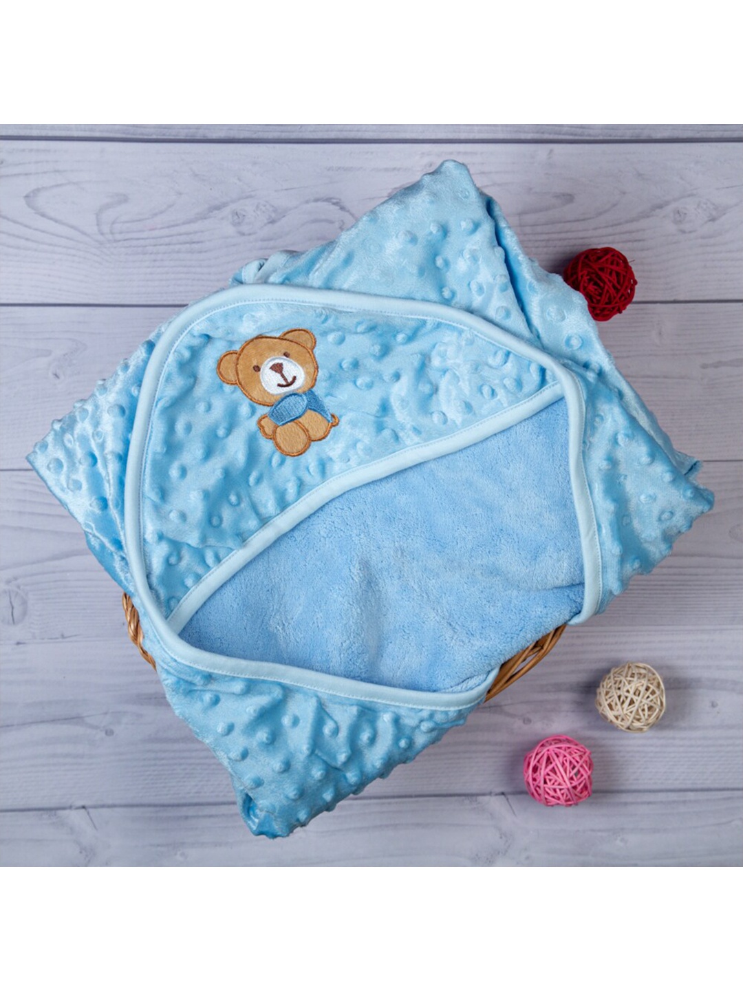 

Baby Moo Blue & Brown Cartoon Characters Mild Winter 210 GSM Hooded Bubble Blanket